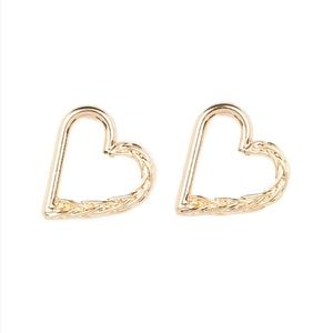 New gold heart- shaped postbacks with texture